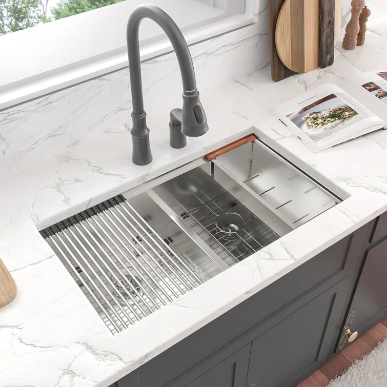 Sarlai 33'' x 19'' Stainless Steel Double Bowl Low Divide Undermount Workstation Kitchen Sink