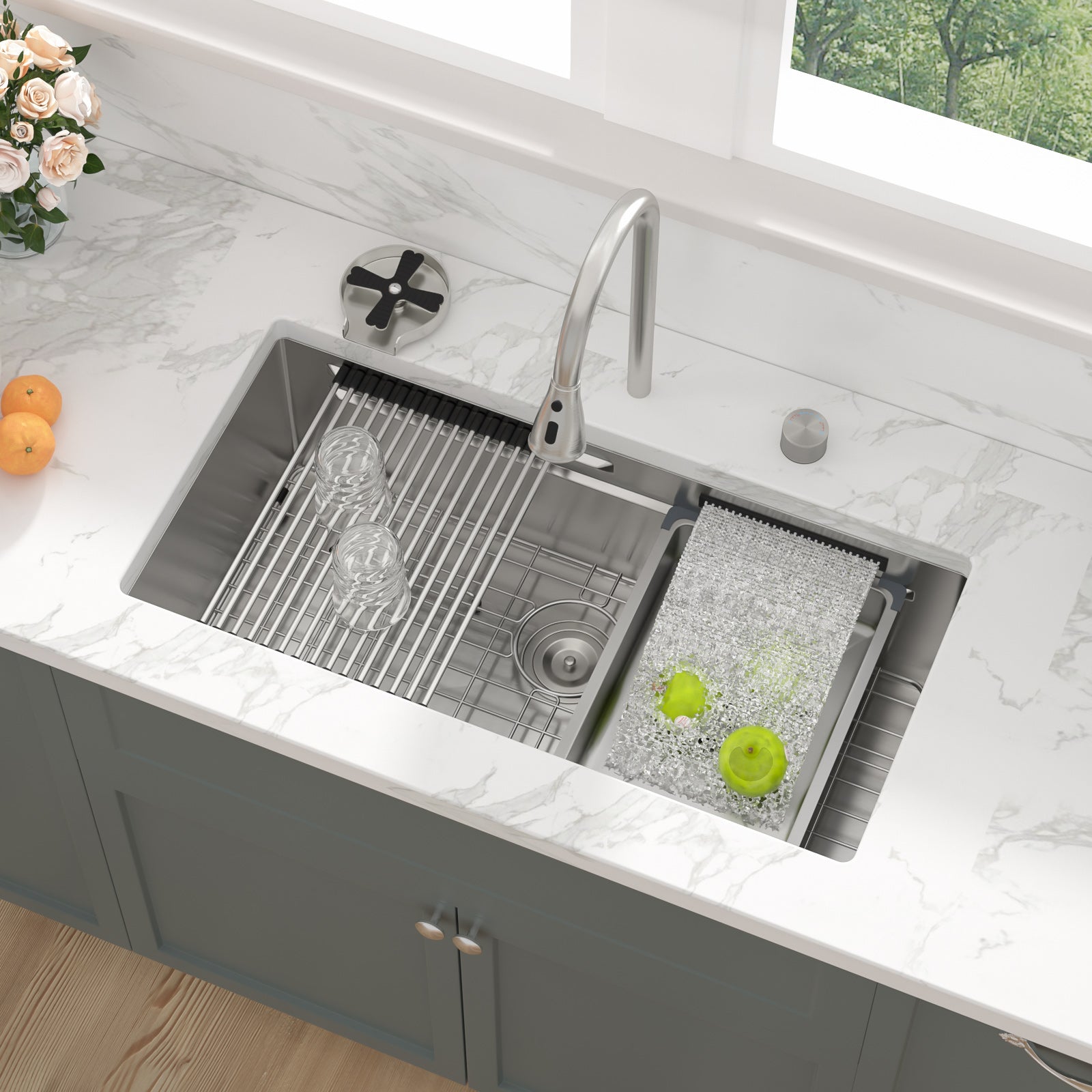 Sarlai 33'' Waterfall Undermount Workstation Sink - 16 Gauge Stainless Steel Single Bowl with Pull-Down Faucet