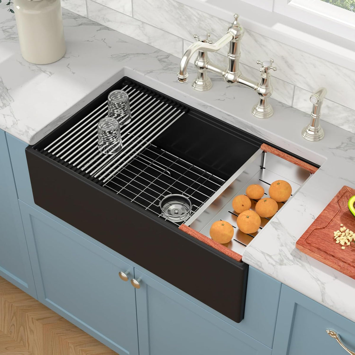 Sarlai 33''x20'' Black Reversible Apron Fireclay Workstation Farmhouse Sink