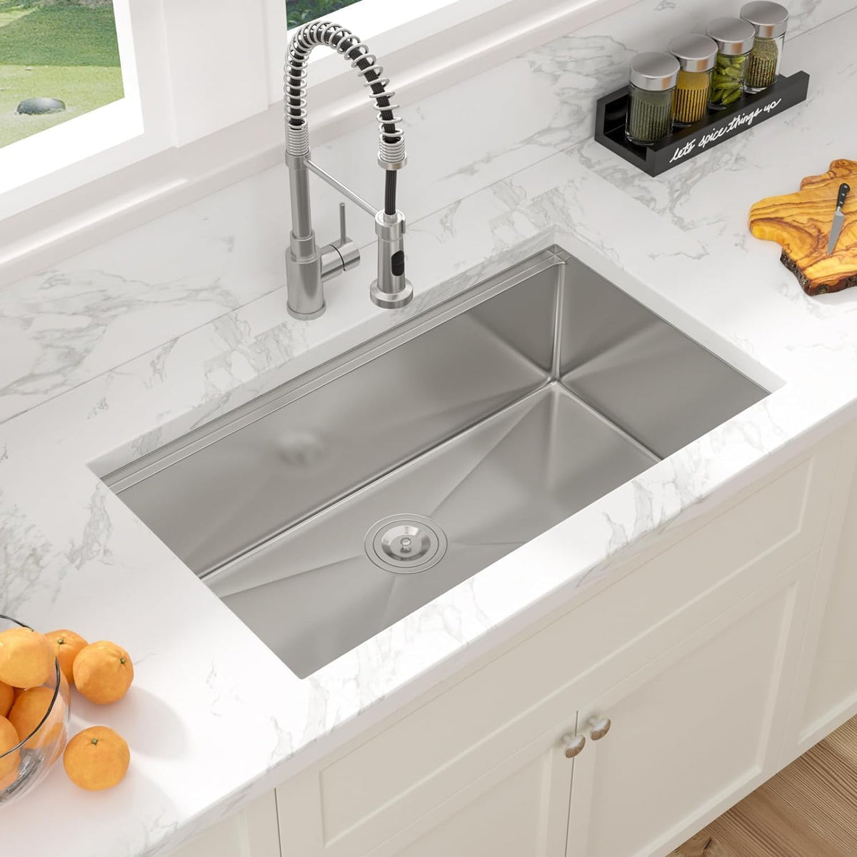 Sarlai 32‘’x19‘’Stainless Steel Single Bowl Undermount Workstation Kitchen Sink