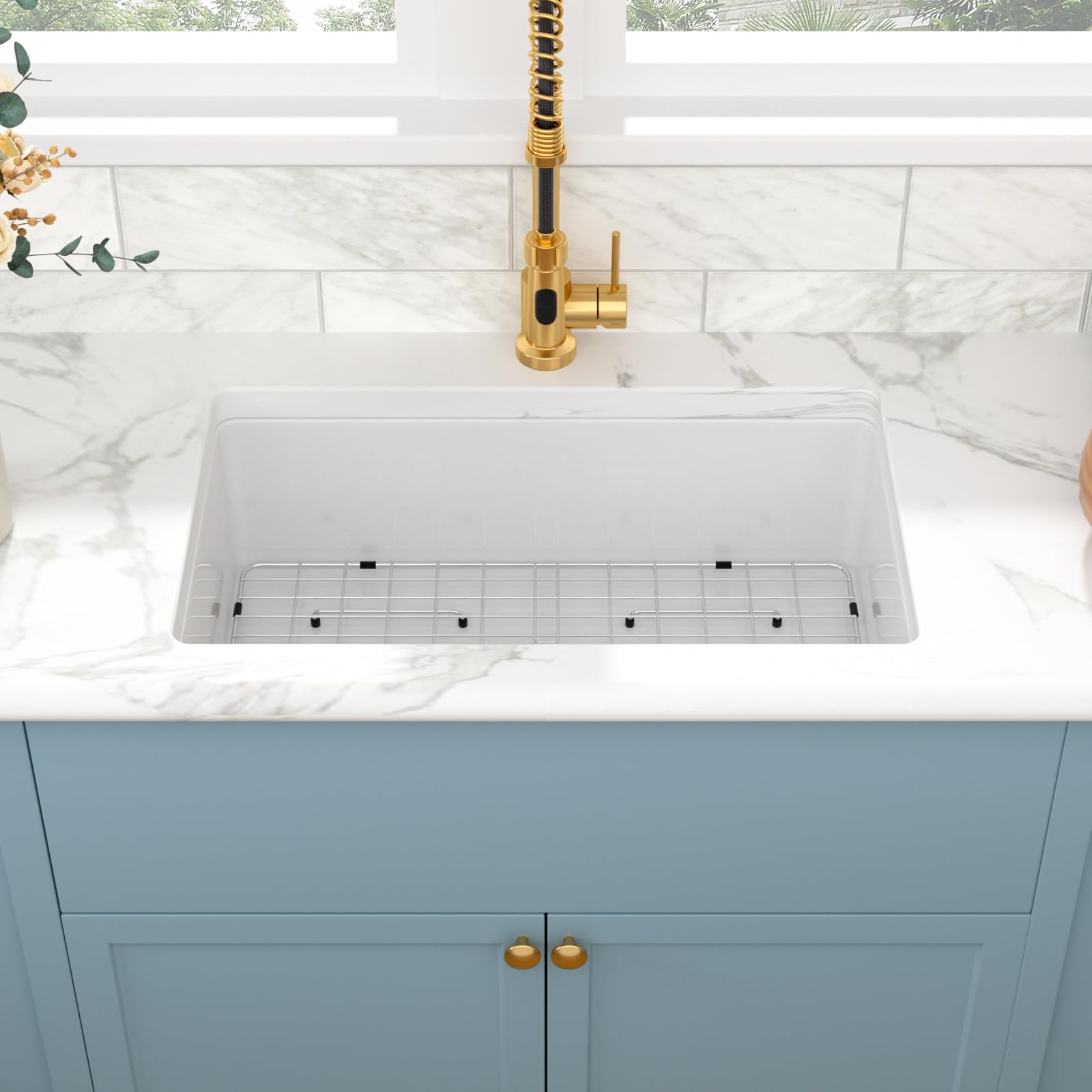 Sarlai 32in White Undermount Single Bowl Fireclay Ceramic Kitchen Sink
