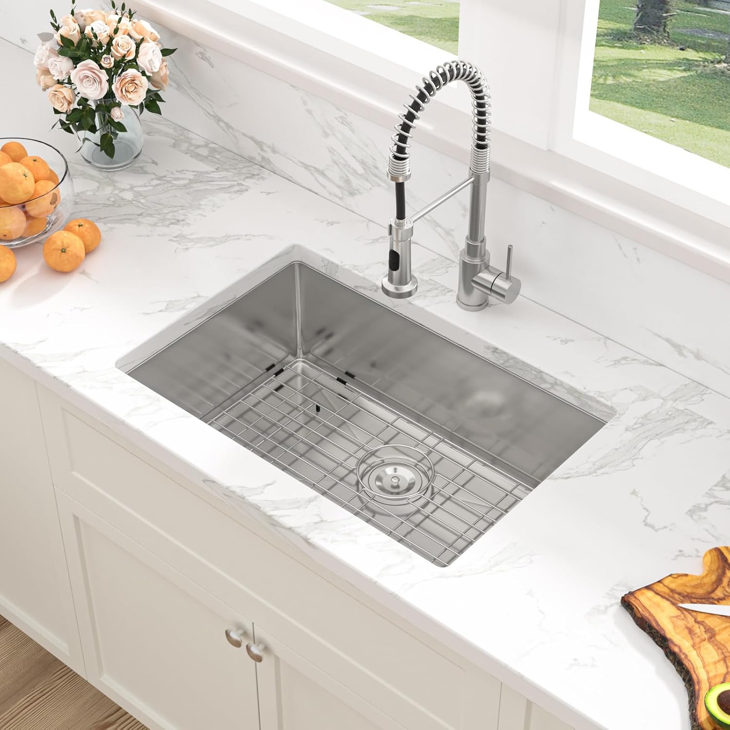 Sarlai 28'' Undermount Stainless Steel Single Bowl Kitchen Sink Secondary image
